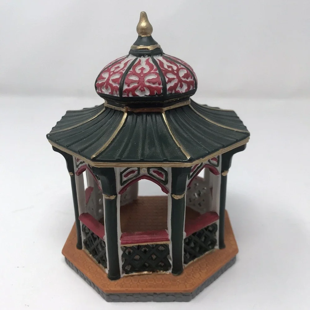 VTG‎ 1996 LEMAX Village Collection Porcelain Victorian Gazebo Box No light Cord